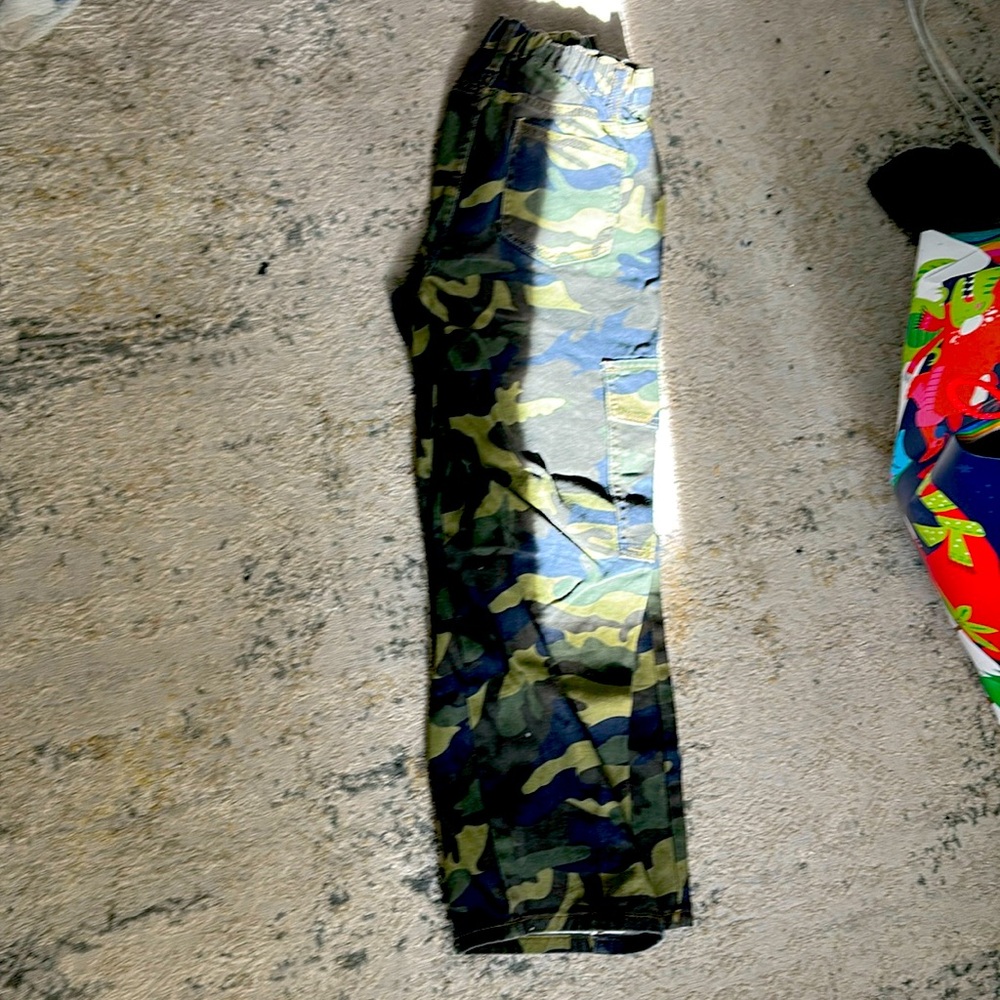 camo pants